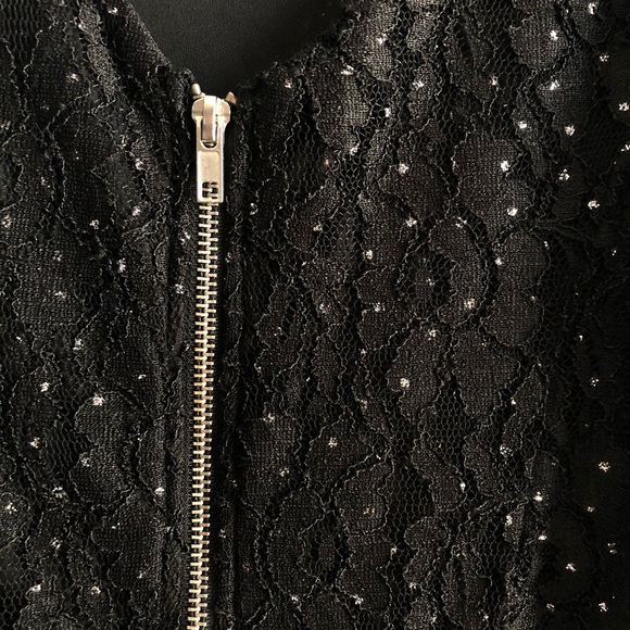 Black dress - Picture 6 of 6